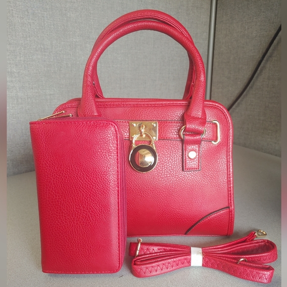 Red Handbag/Purse with Matching Double Zip Wallet and Shoulder Strap - Picture 3 of 5